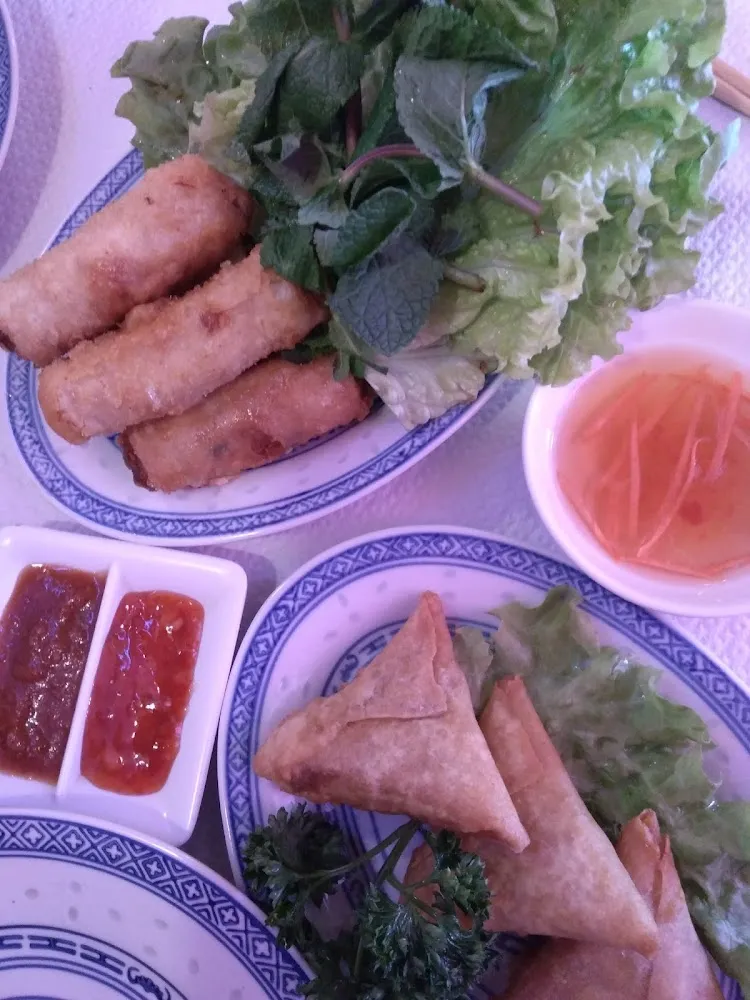 Nems Porc Et Samoussas